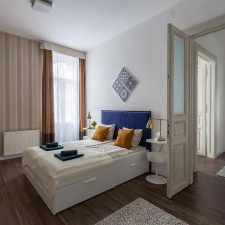 Chic, Captivating Space Near Opera House Budapeszt Zewnętrze zdjęcie